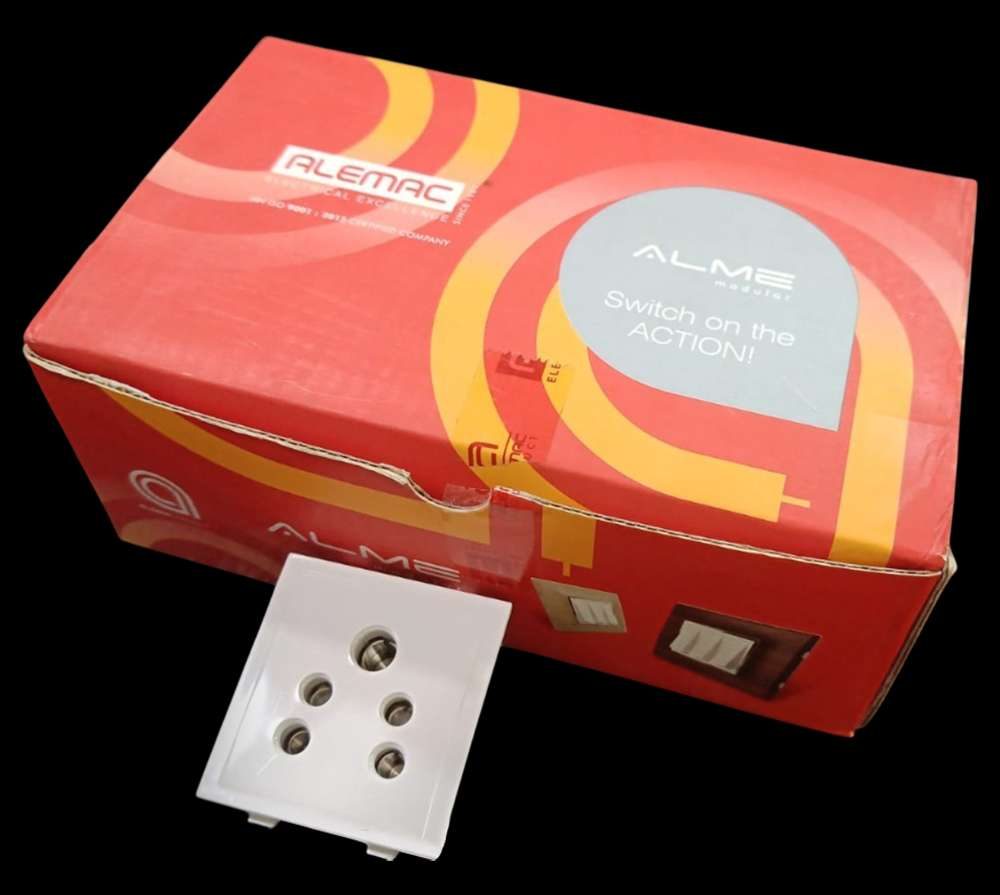 Alemac Socket White 6A